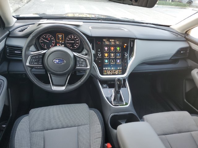 Used 2025 Subaru Outback Premium AWD/4WD image 13
