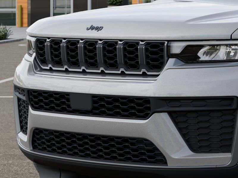 New 2026 Jeep Grand Cherokee Altitude AWD/4WD image 12
