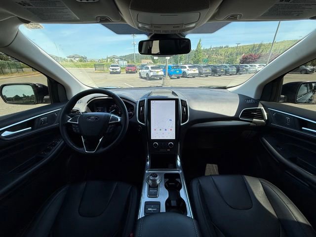 Used 2022 Ford Edge Titanium w/ Equipment Group 301A AWD/4WD image 9