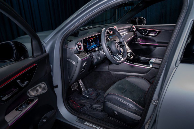 Used 2024 Mercedes-Benz GLC 43 AMG 4MATIC image 10