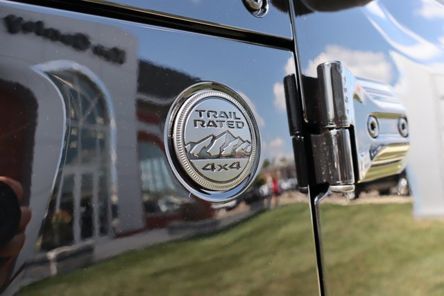 New 2025 Jeep Gladiator Sport image 8