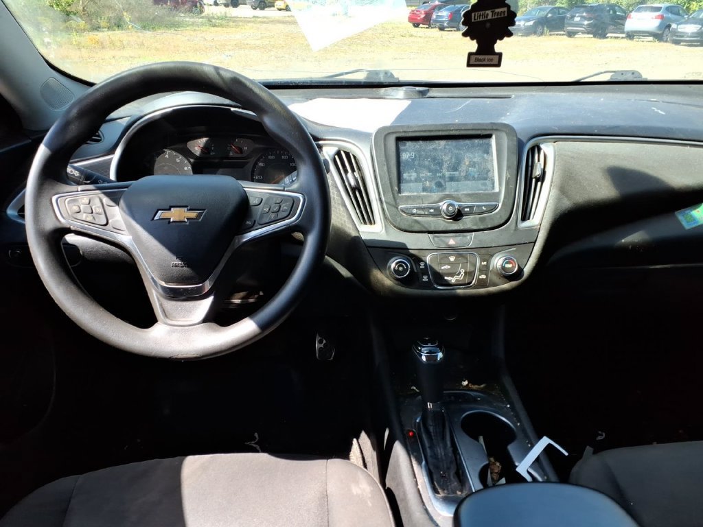 Used 2017 Chevrolet Malibu LS FWD image 19