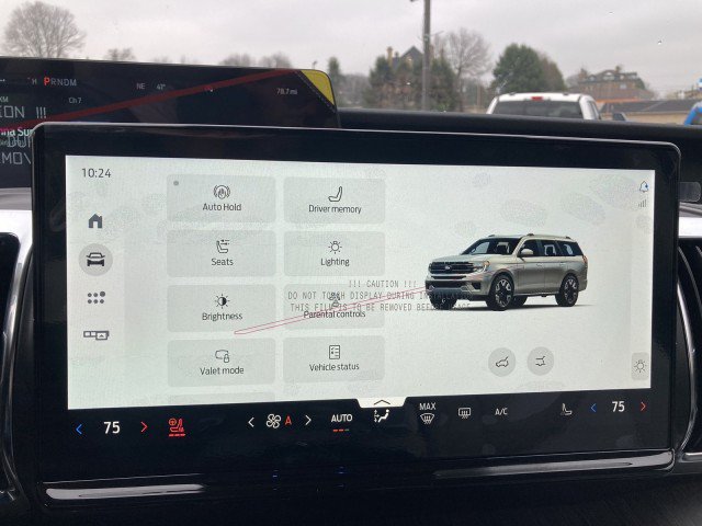 Used 2026 Ford Expedition Max Platinum w/ Platinum Ultimate Package AWD/4WD image 18
