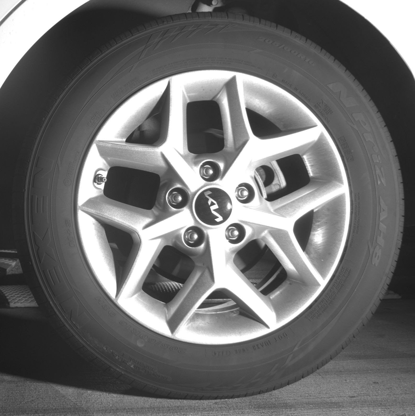 Used 2025 Kia Soul LX w/ LX Technology Package FWD image 17