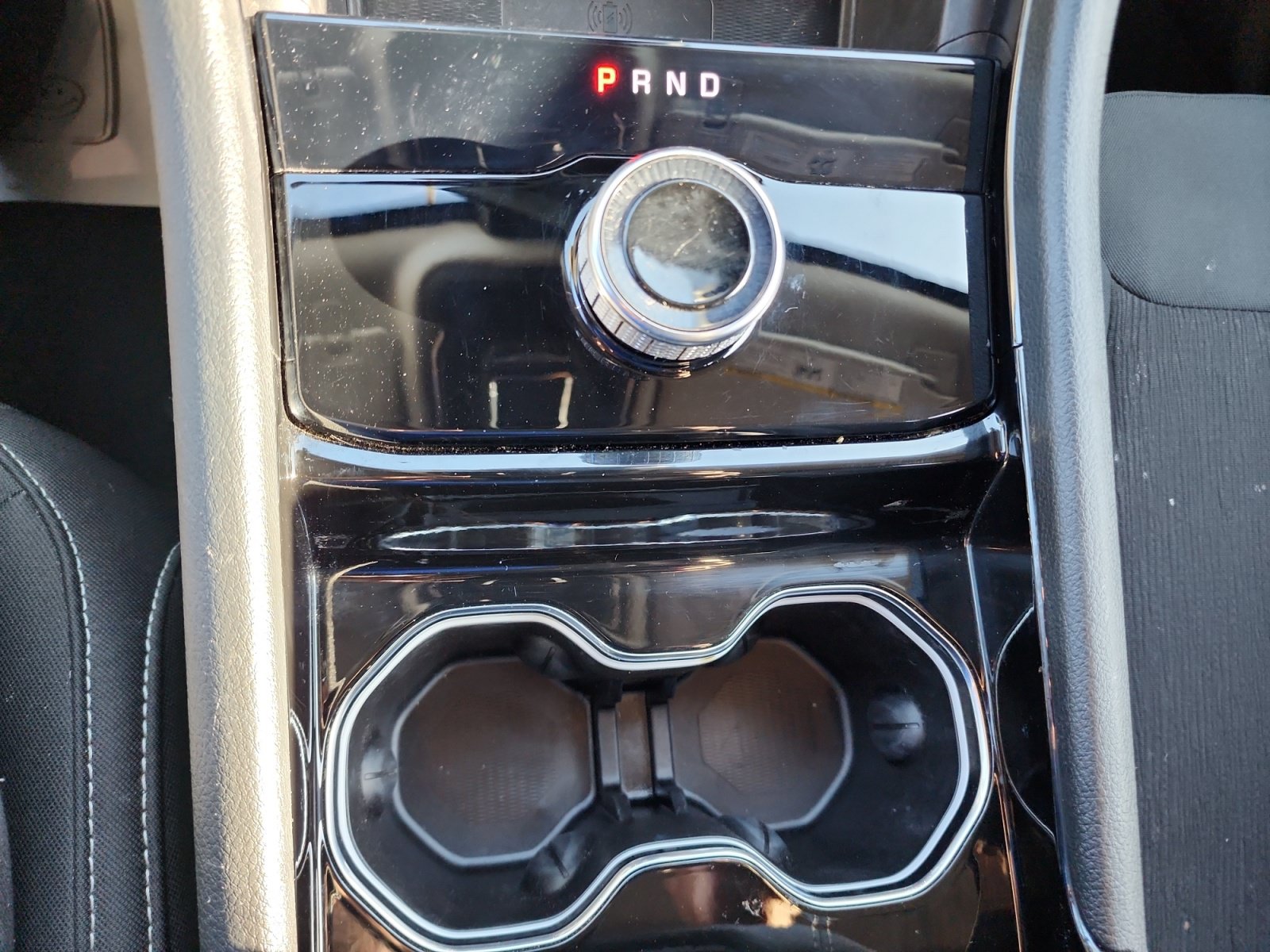 Used 2023 Jeep Grand Cherokee Laredo w/ Luxury Tech Group I RWD image 24