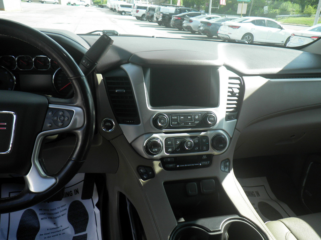 Used 2018 GMC Yukon XL SLT w/ Premium Edition image 22