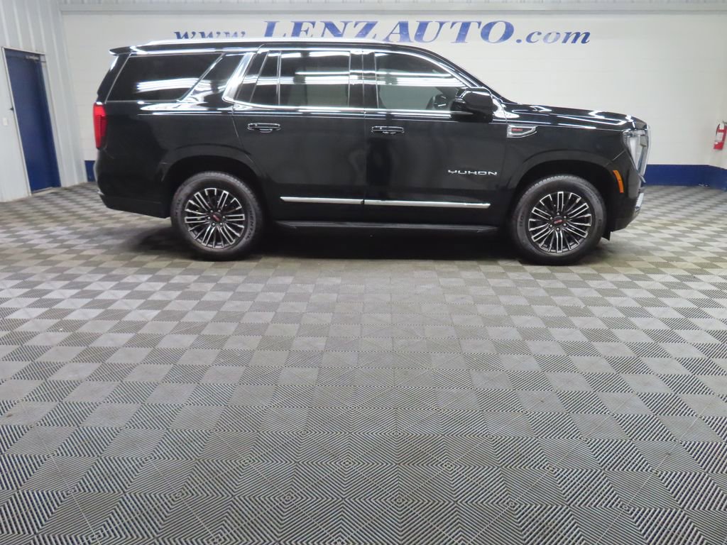 Used 2026 GMC Yukon Elevation AWD/4WD image 2