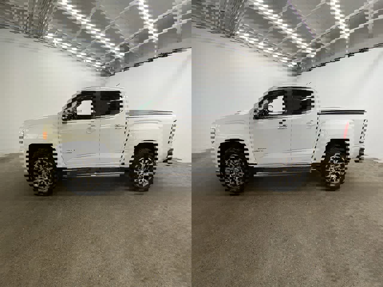 Used 2019 GMC Canyon Denali image 3