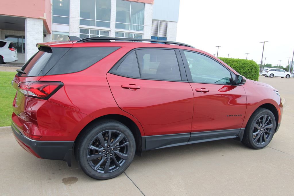 Used 2022 Chevrolet Equinox RS AWD/4WD image 5