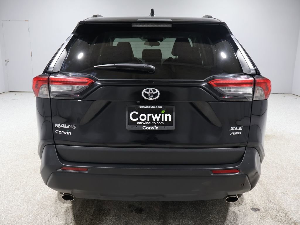 Used 2024 Toyota RAV4 XLE image 3