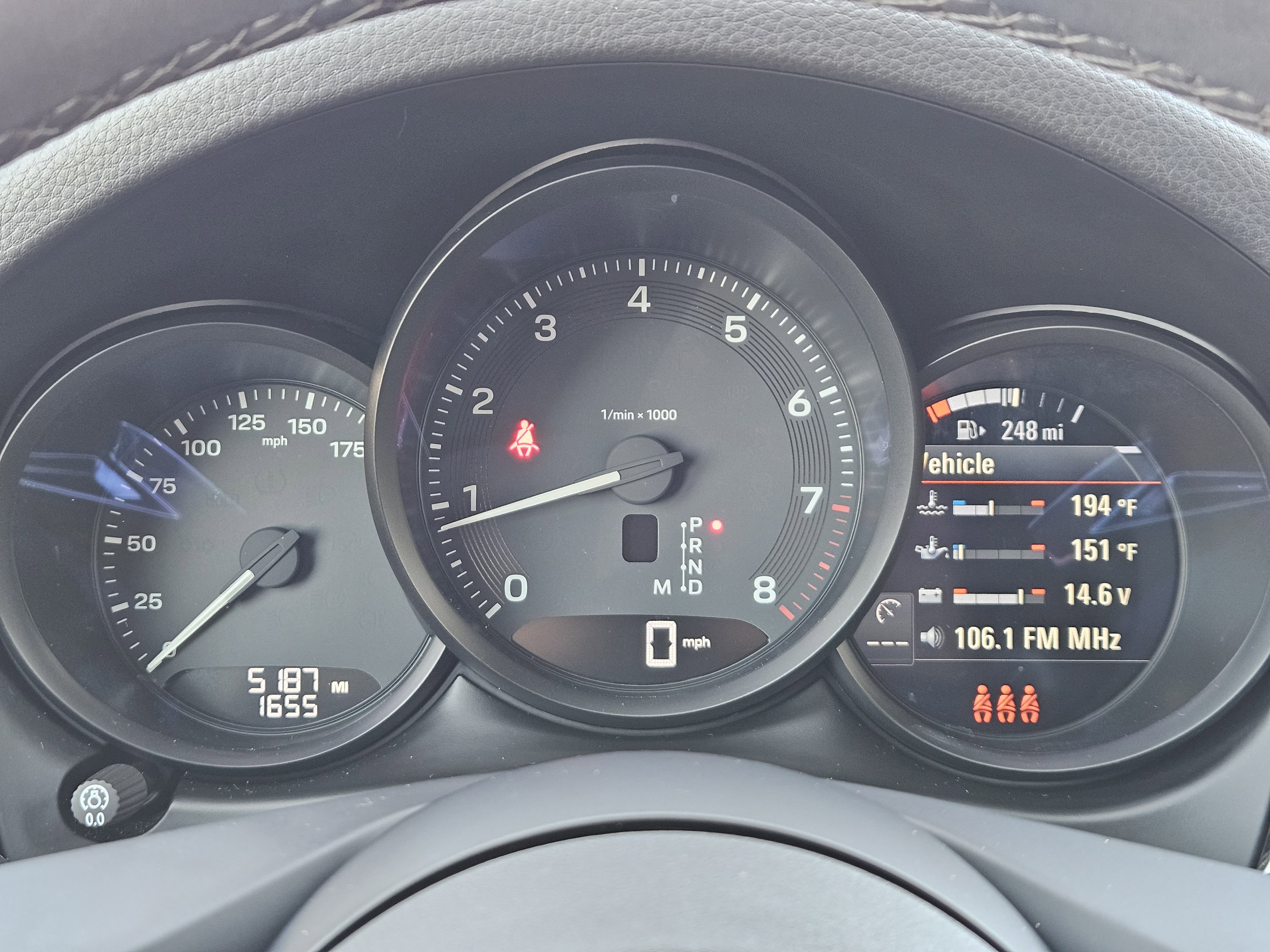 Certified 2025 Porsche Macan image 17