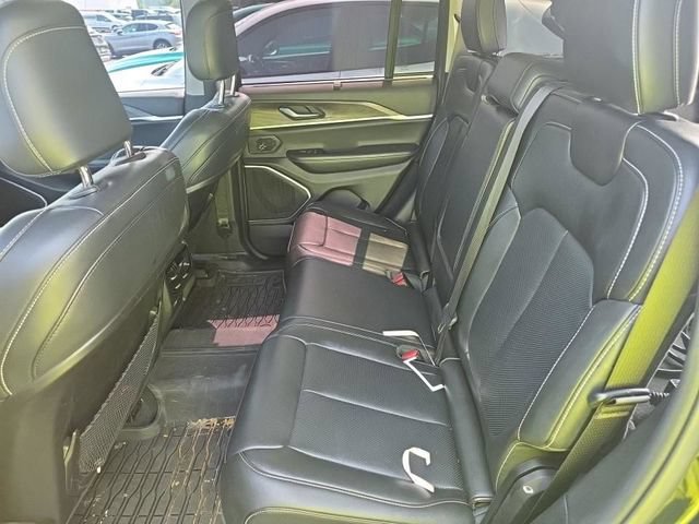 Used 2023 Jeep Grand Cherokee 4WD 4xe w/ Luxury Tech Group II image 10