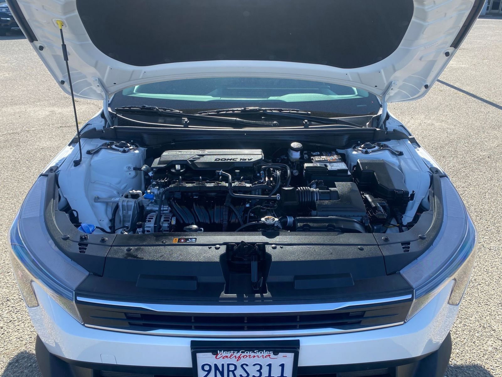 Used 2025 Kia K4 LXS image 33