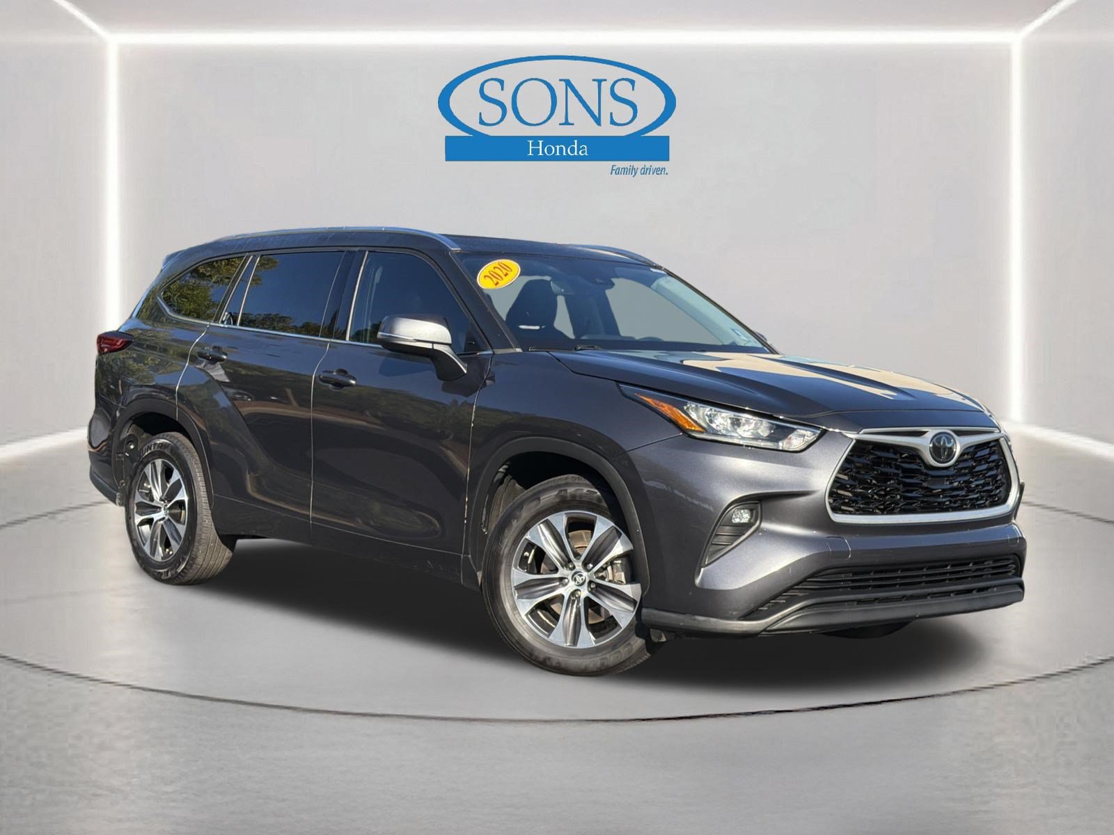 Used 2020 Toyota Highlander XLE
