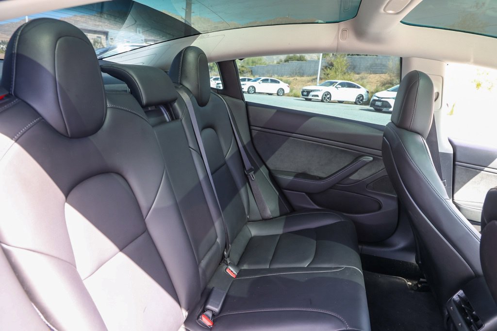 Used 2019 Tesla Model 3 Long Range RWD image 18