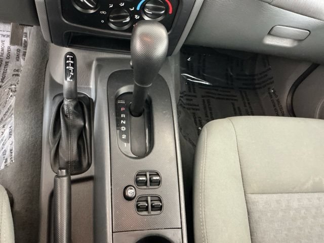 Used 2005 Jeep Liberty Sport AWD/4WD image 19