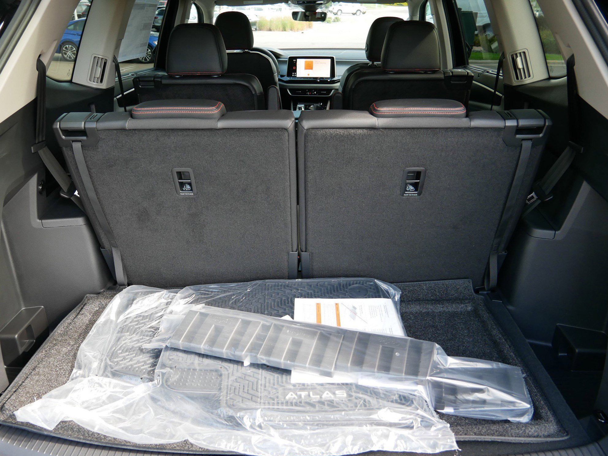 New 2026 Volkswagen Atlas Peak Edition image 6