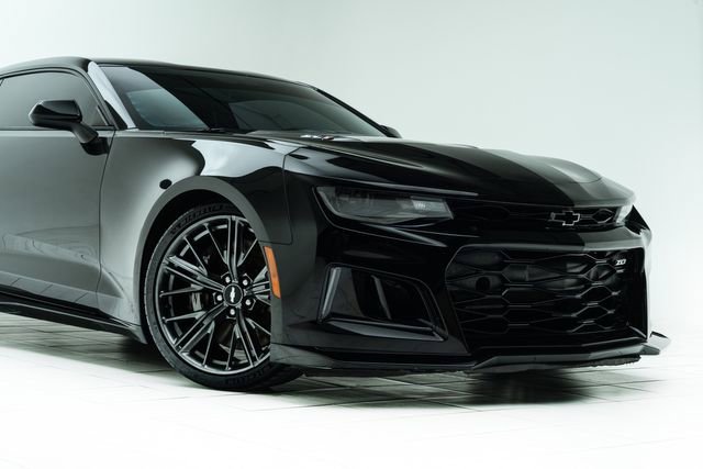 Used 2018 Chevrolet Camaro ZL1 image 4
