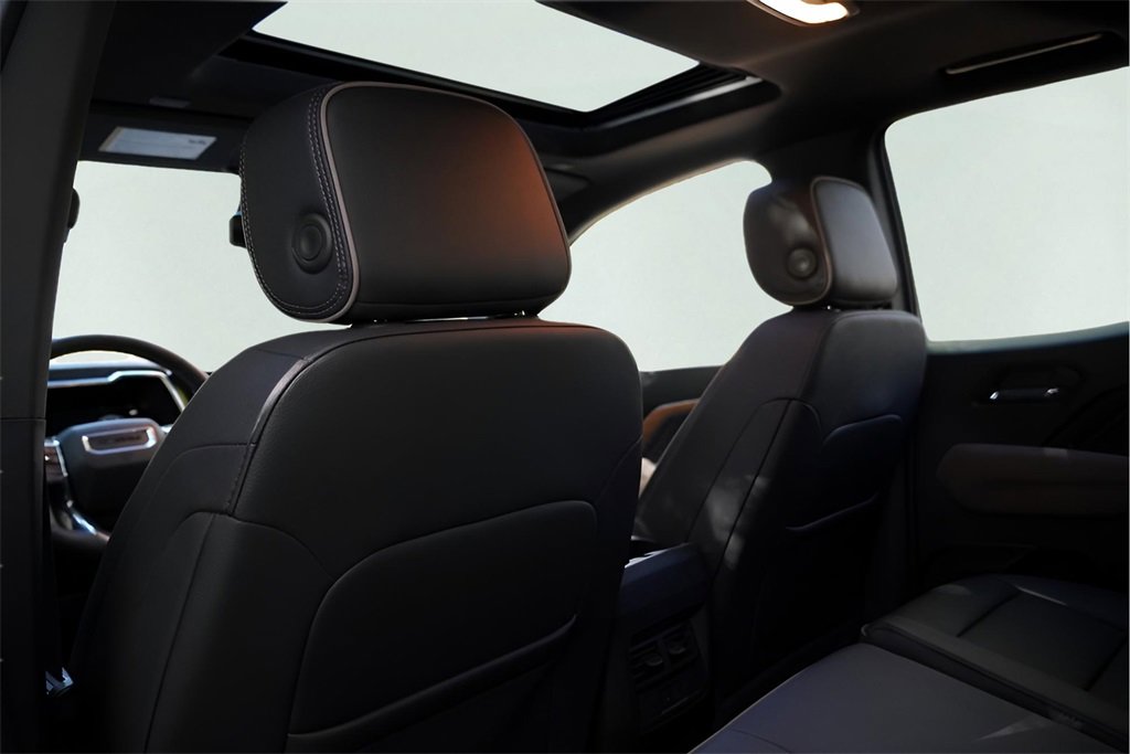 New 2026 GMC Canyon Denali image 30