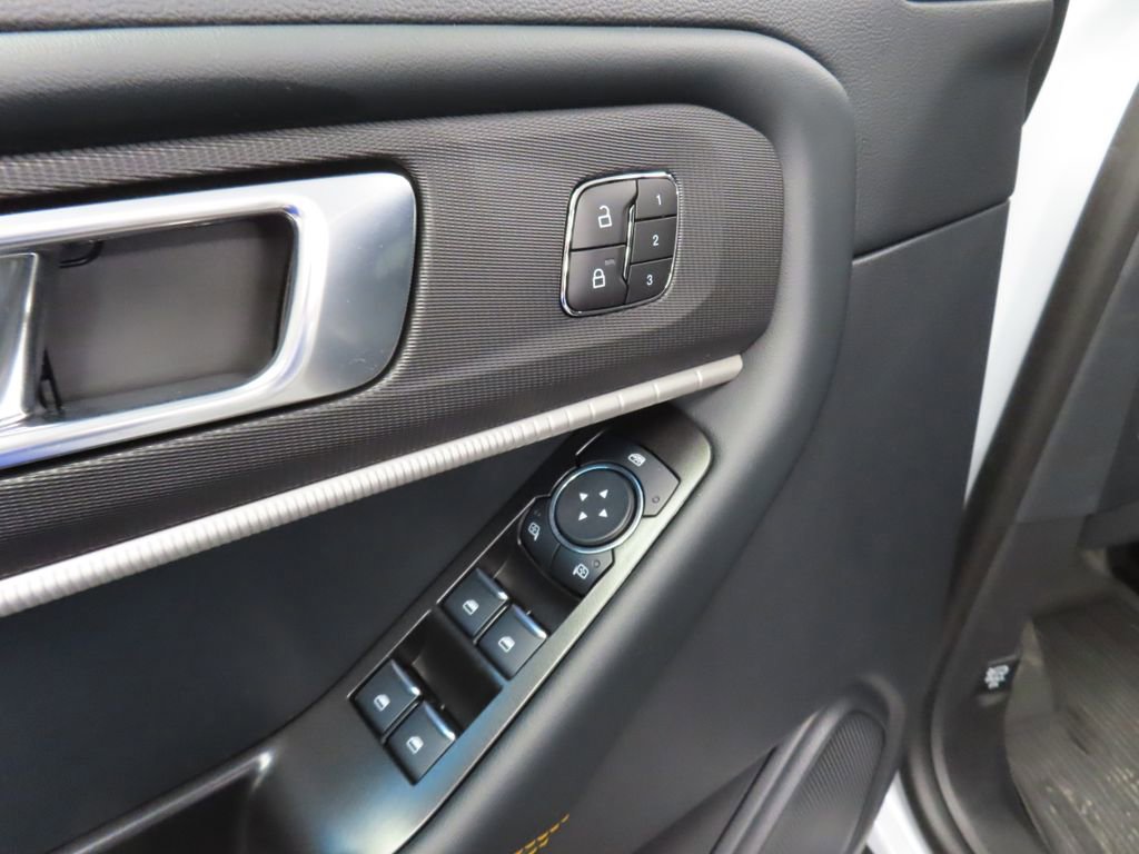 Used 2026 Ford Explorer Tremor w/ Tremor Convenience Package AWD/4WD image 62