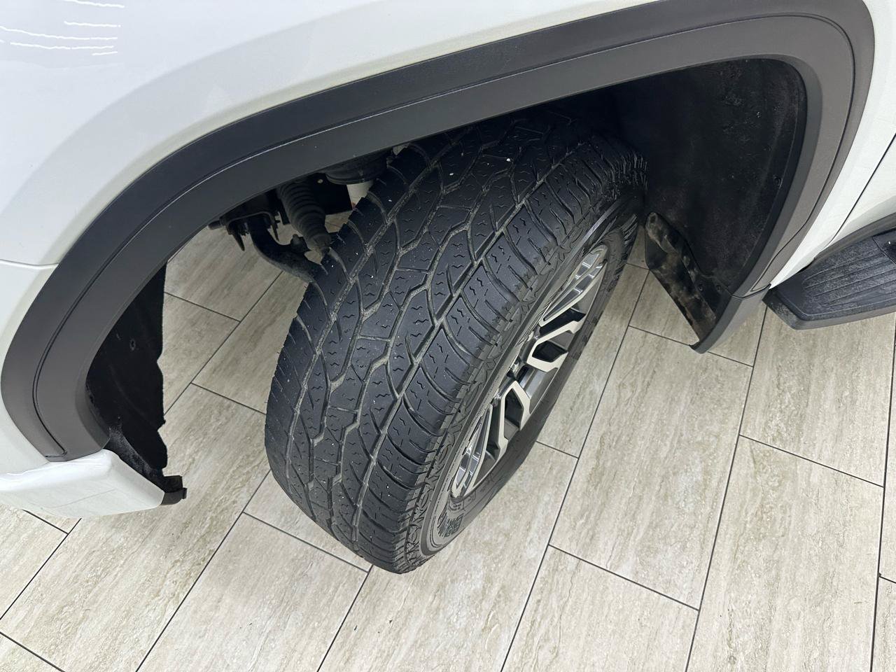 Used 2019 GMC Sierra 1500 AT4 w/ AT4 Premium Package AWD/4WD image 48