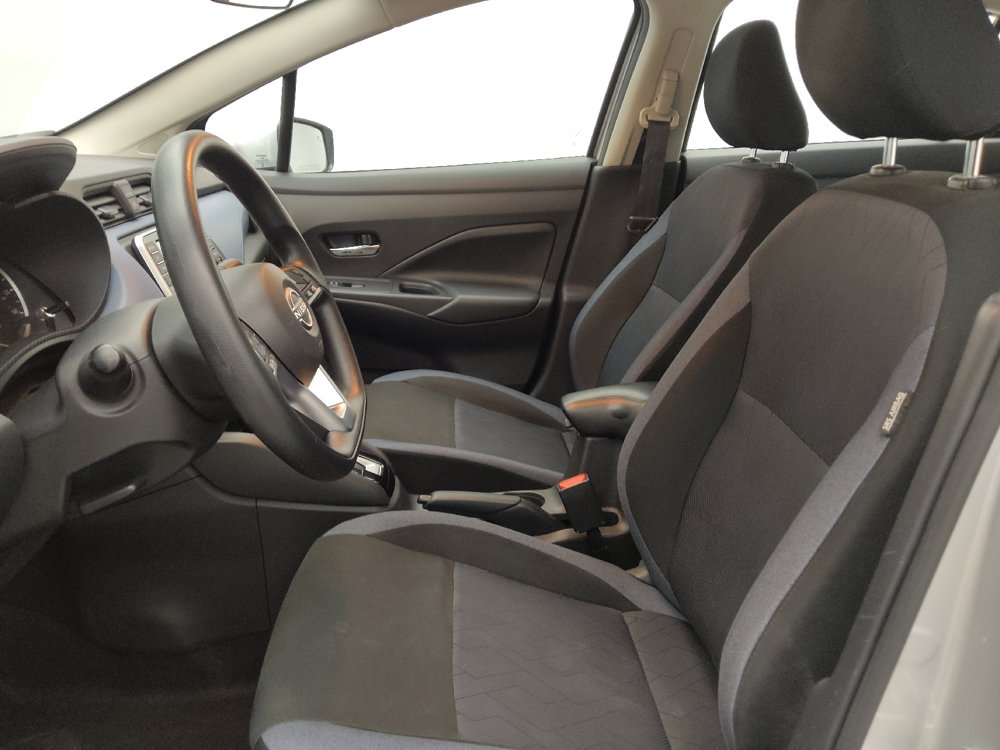 Used 2025 Nissan Versa SV FWD image 17
