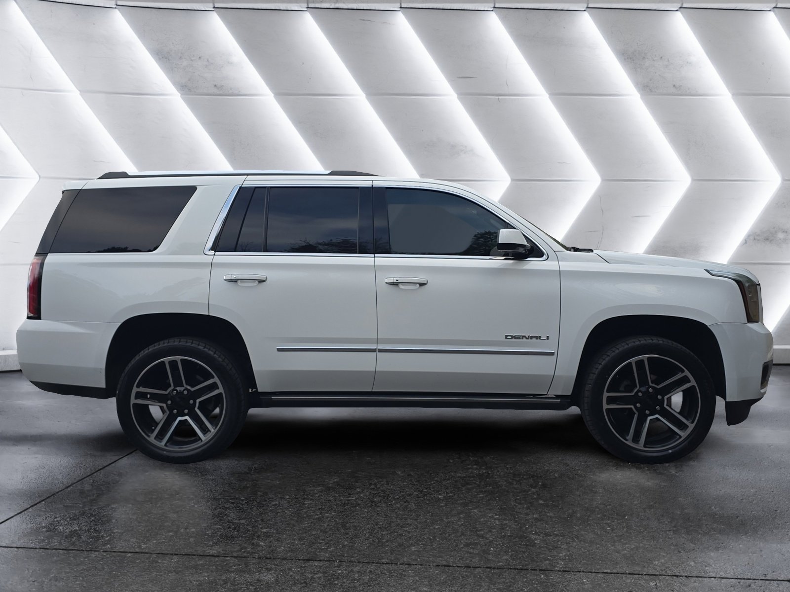 Used 2016 GMC Yukon Denali w/ Open Road Package image 6