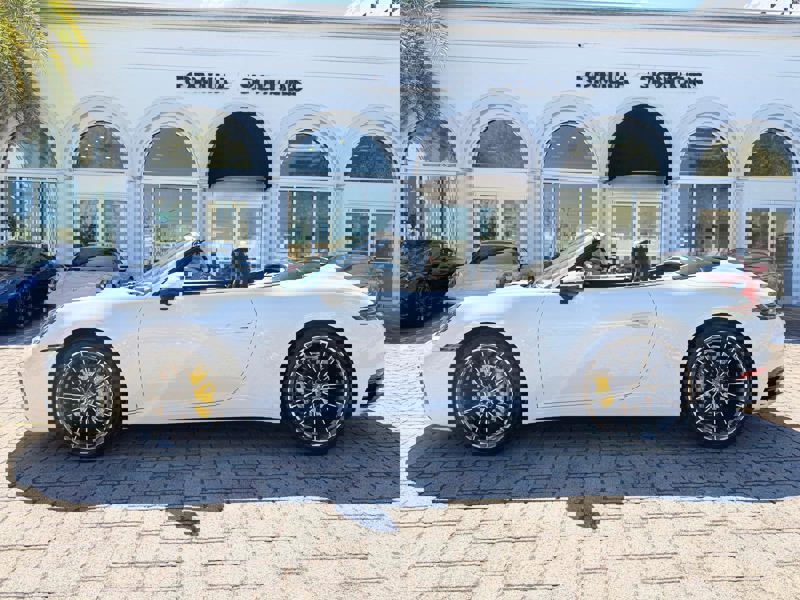 Used 2023 Porsche 911 Carrera image 19