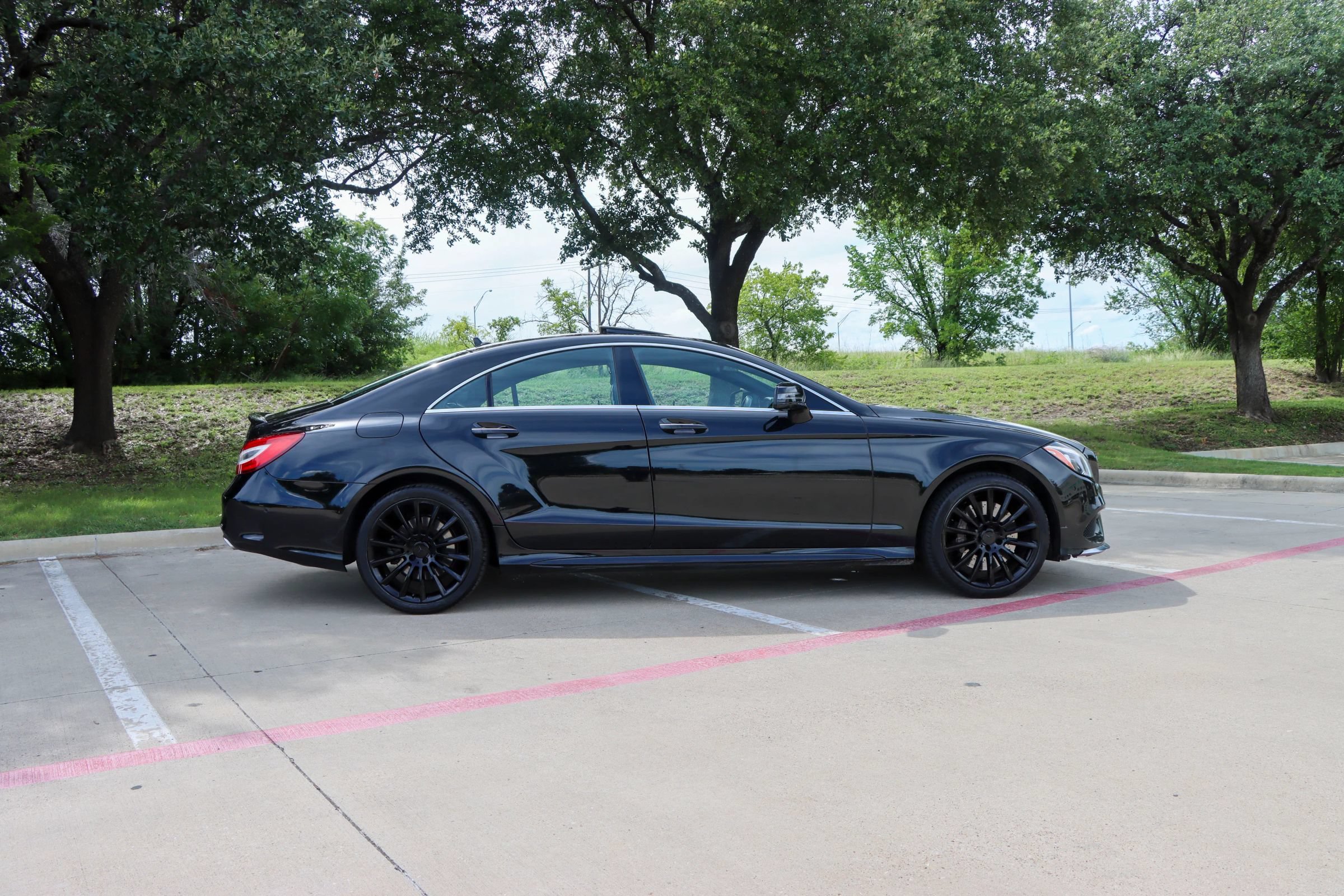 Used 2017 Mercedes-Benz CLS 550 w/ Premium 2 Package image 8