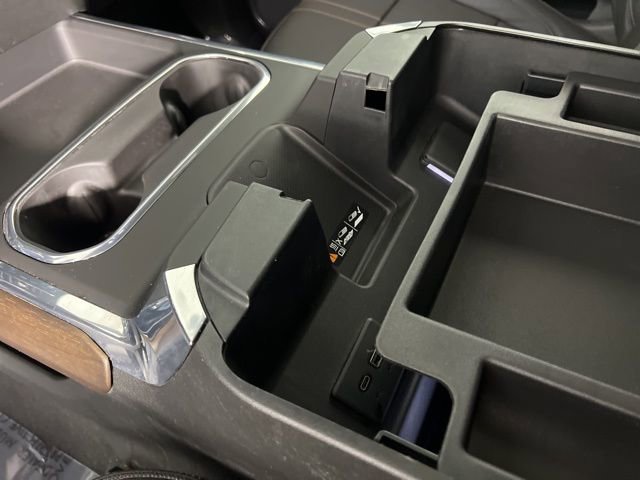 Used 2024 Chevrolet Silverado 3500 High Country w/ Technology Package image 29