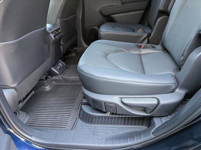 New 2026 Toyota Highlander Platinum image 15
