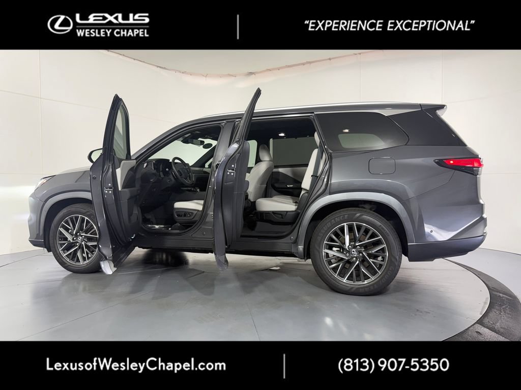Used 2025 Lexus TX 350 AWD w/ Technology Package image 5