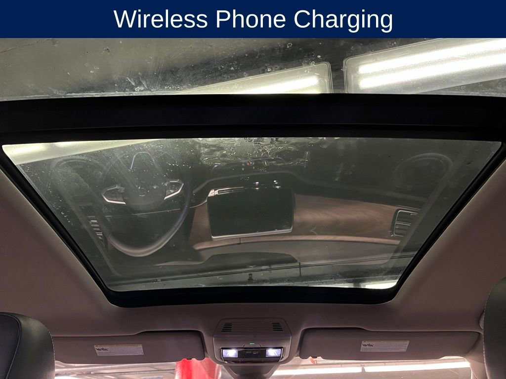 Used 2025 Volkswagen Atlas SE w/ Panoramic Sunroof Package image 10