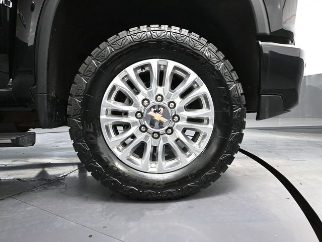 Used 2022 Chevrolet Silverado 2500 High Country w/ Z71 Off-Road Package image 17