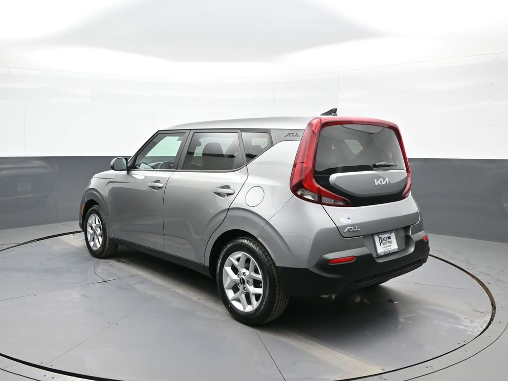 Certified 2022 Kia Soul LX w/ Technology Package image 8