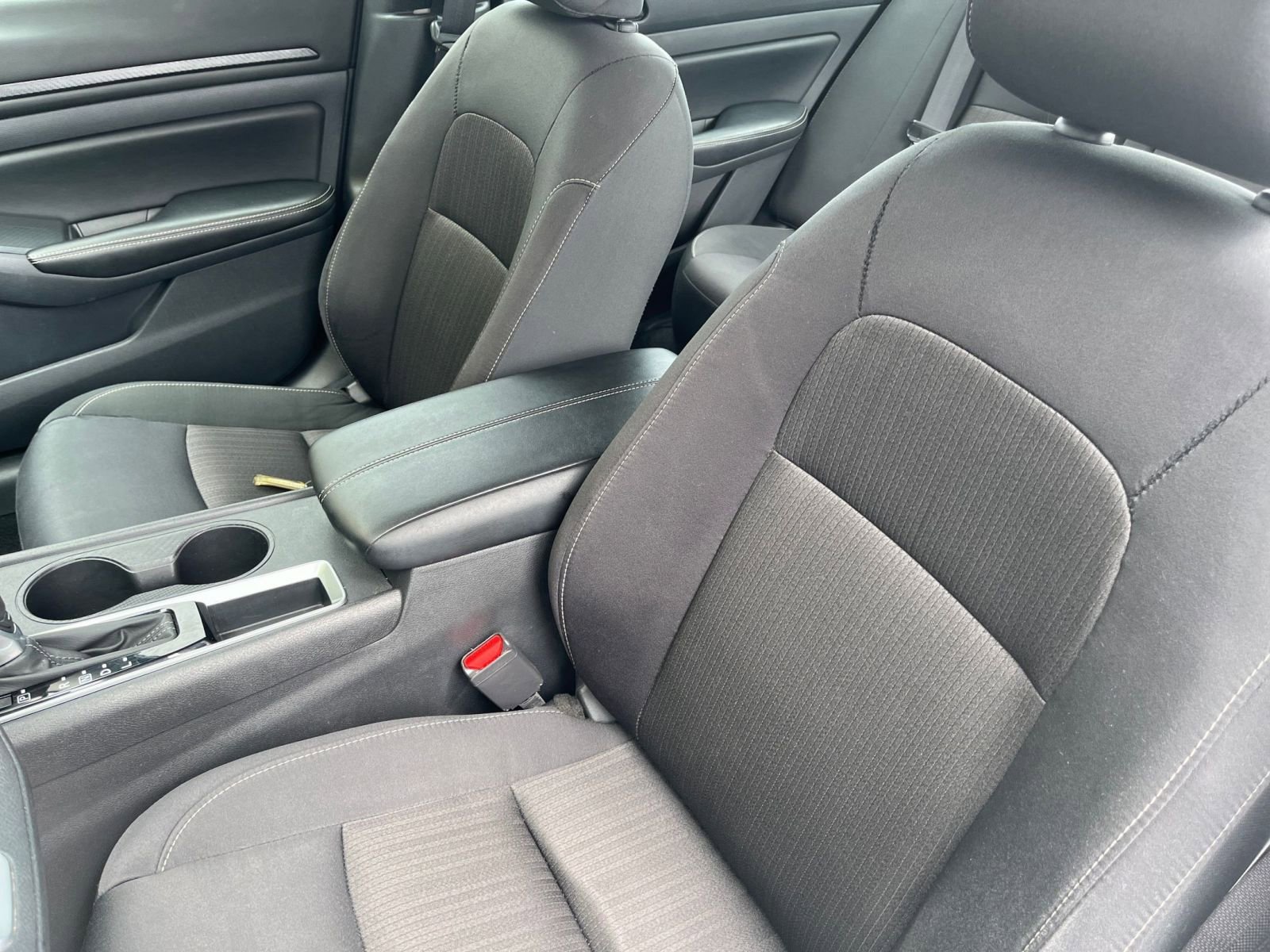 Used 2025 Nissan Altima 2.5 SV image 36