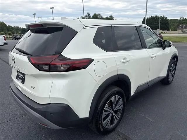 Used 2023 Nissan Rogue SV FWD image 7