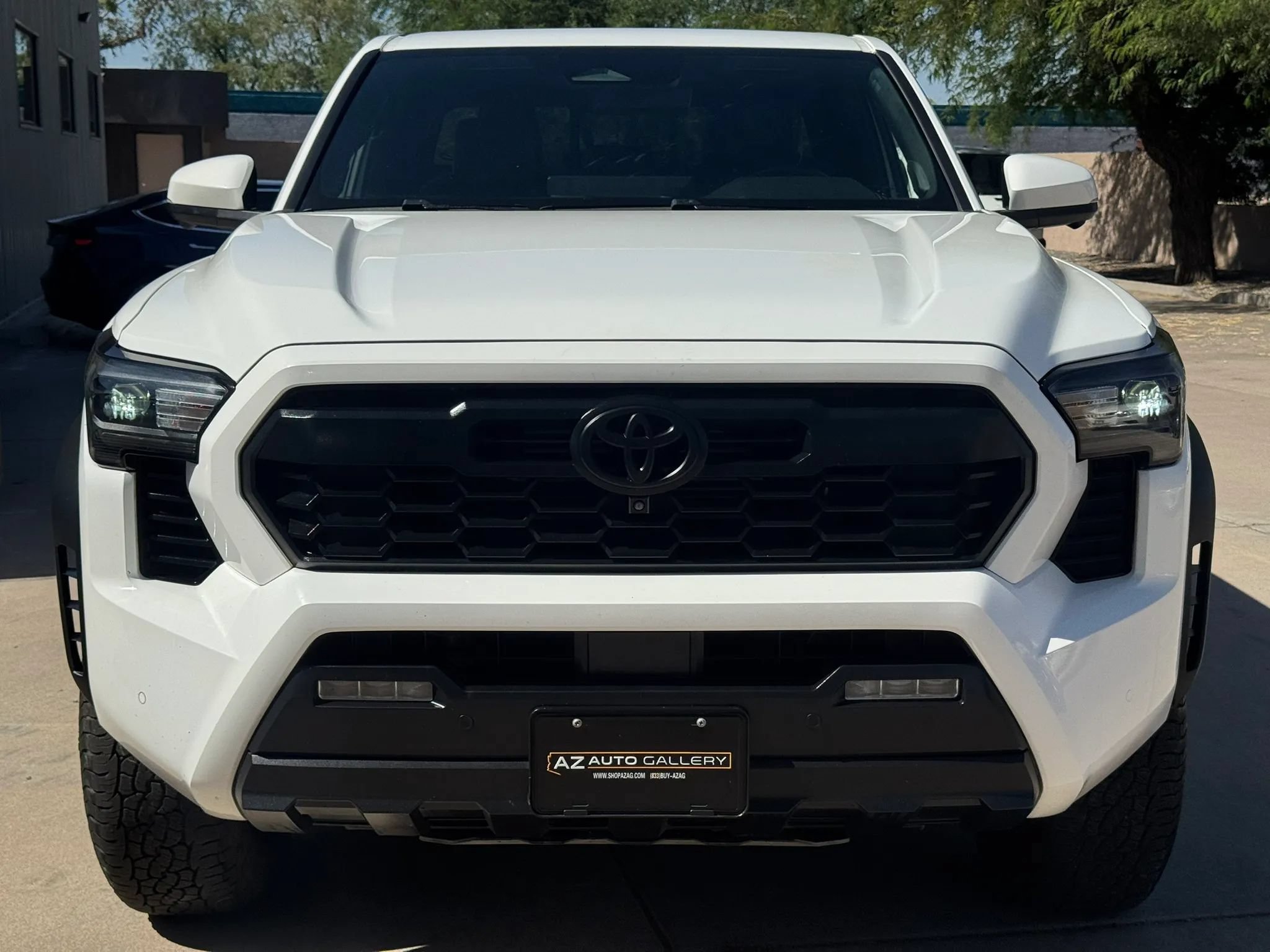 Used 2024 Toyota Tacoma TRD Off-Road w/ TRD Off Road Premium Package AWD/4WD image 3