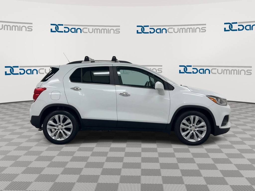 Used 2017 Chevrolet Trax Premier w/ Driver Confidence II Package FWD image 9