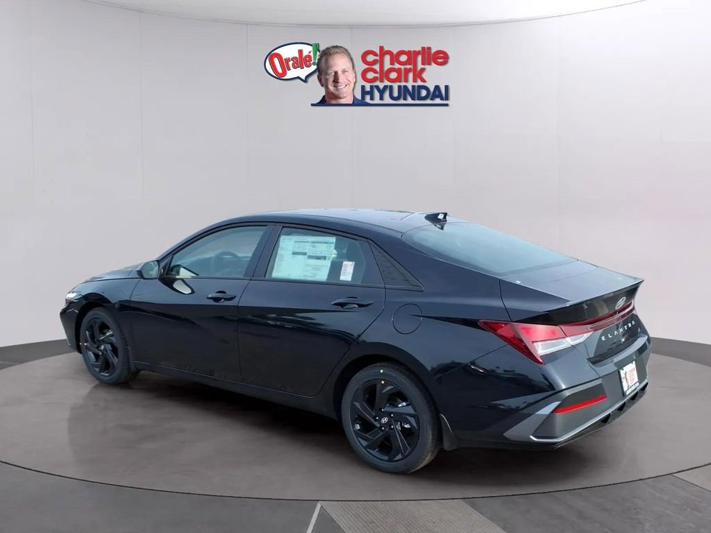 New 2026 Hyundai Elantra Sport FWD image 3