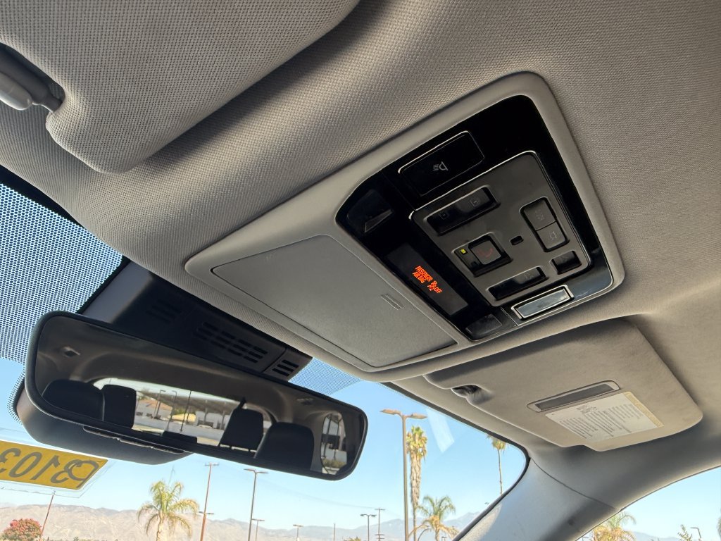 Used 2025 Toyota Grand Highlander FWD image 27