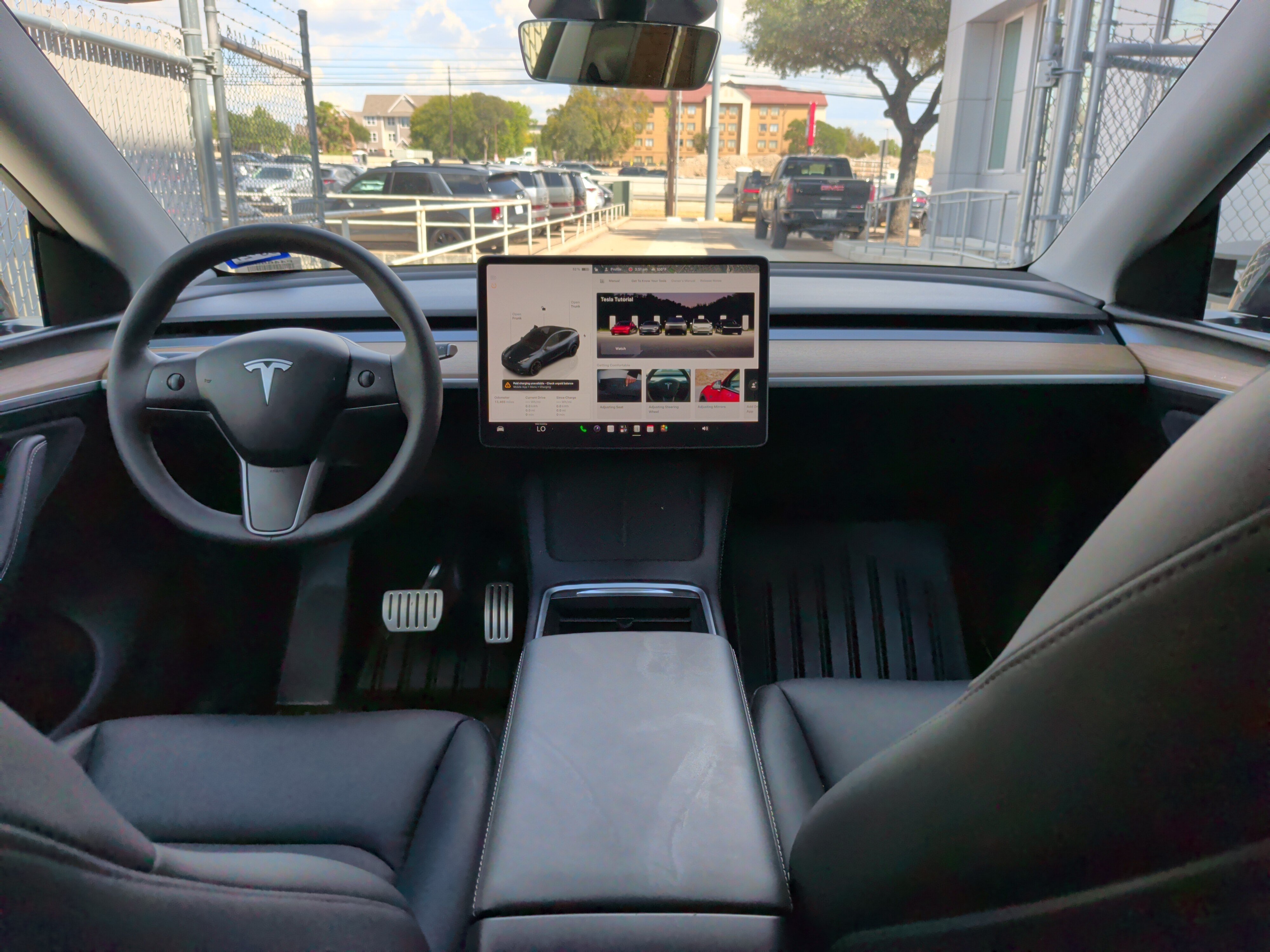 Used 2024 Tesla Model Y Performance AWD/4WD image 28