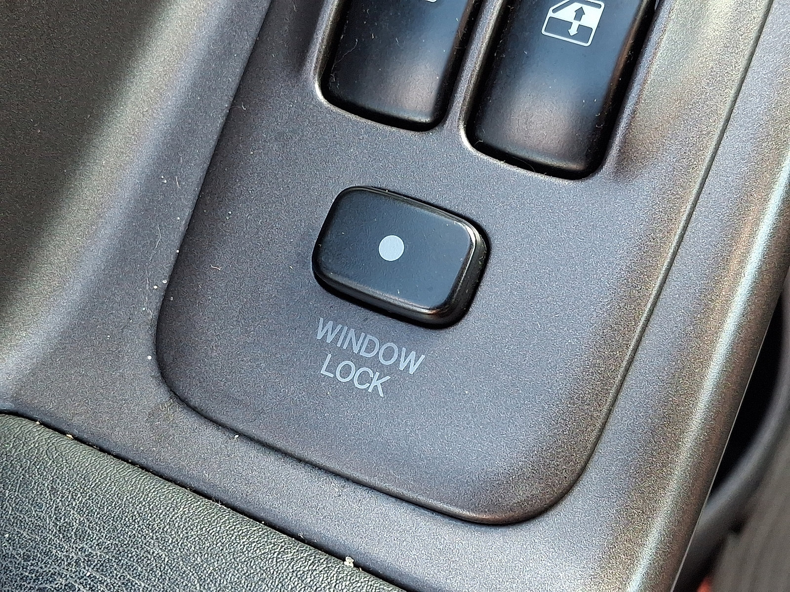 Used 2003 Hyundai Elantra GLS FWD image 24