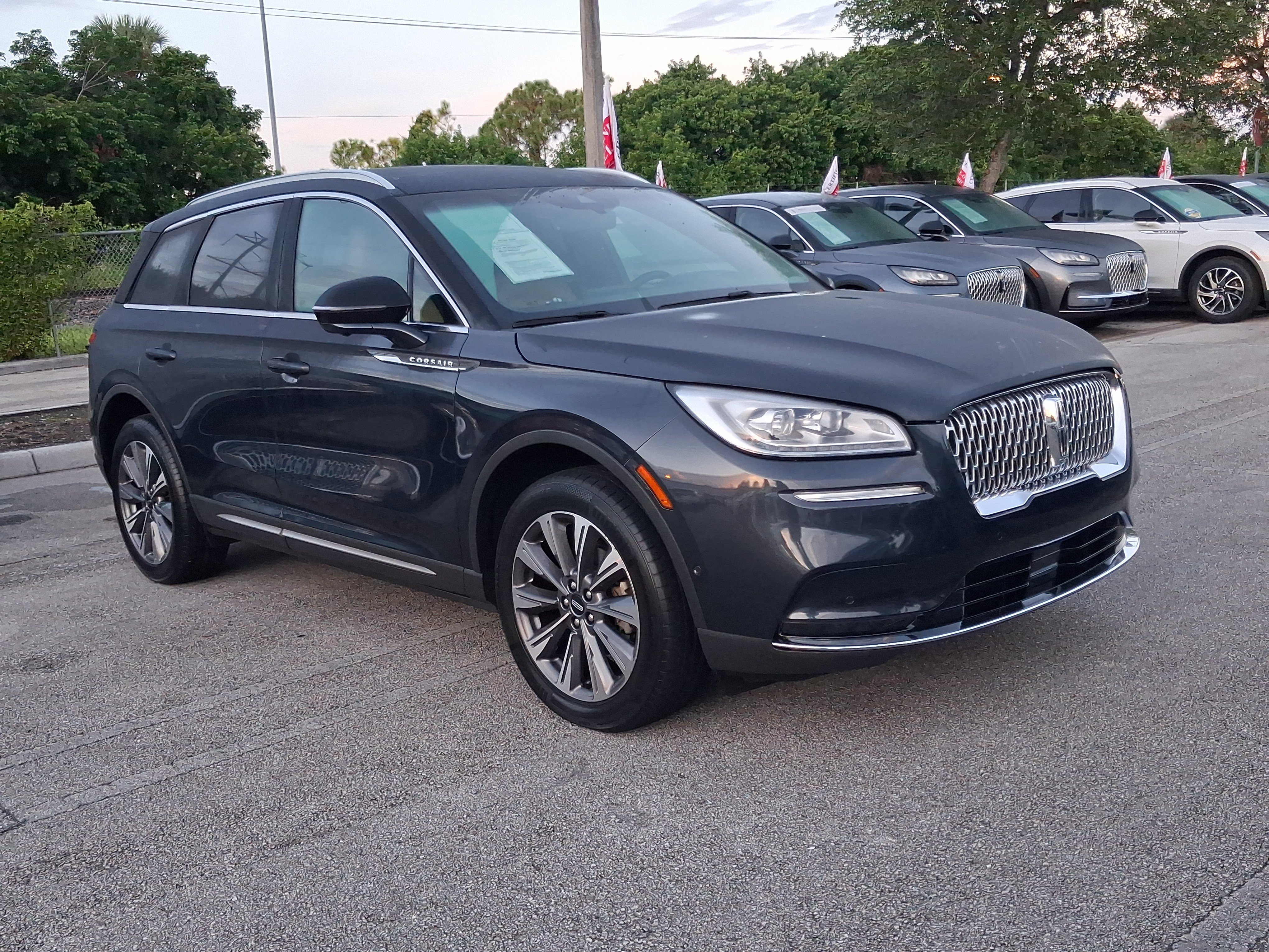 Used 2021 Lincoln Corsair Reserve w/ Equipment Group 201A FWD image 23