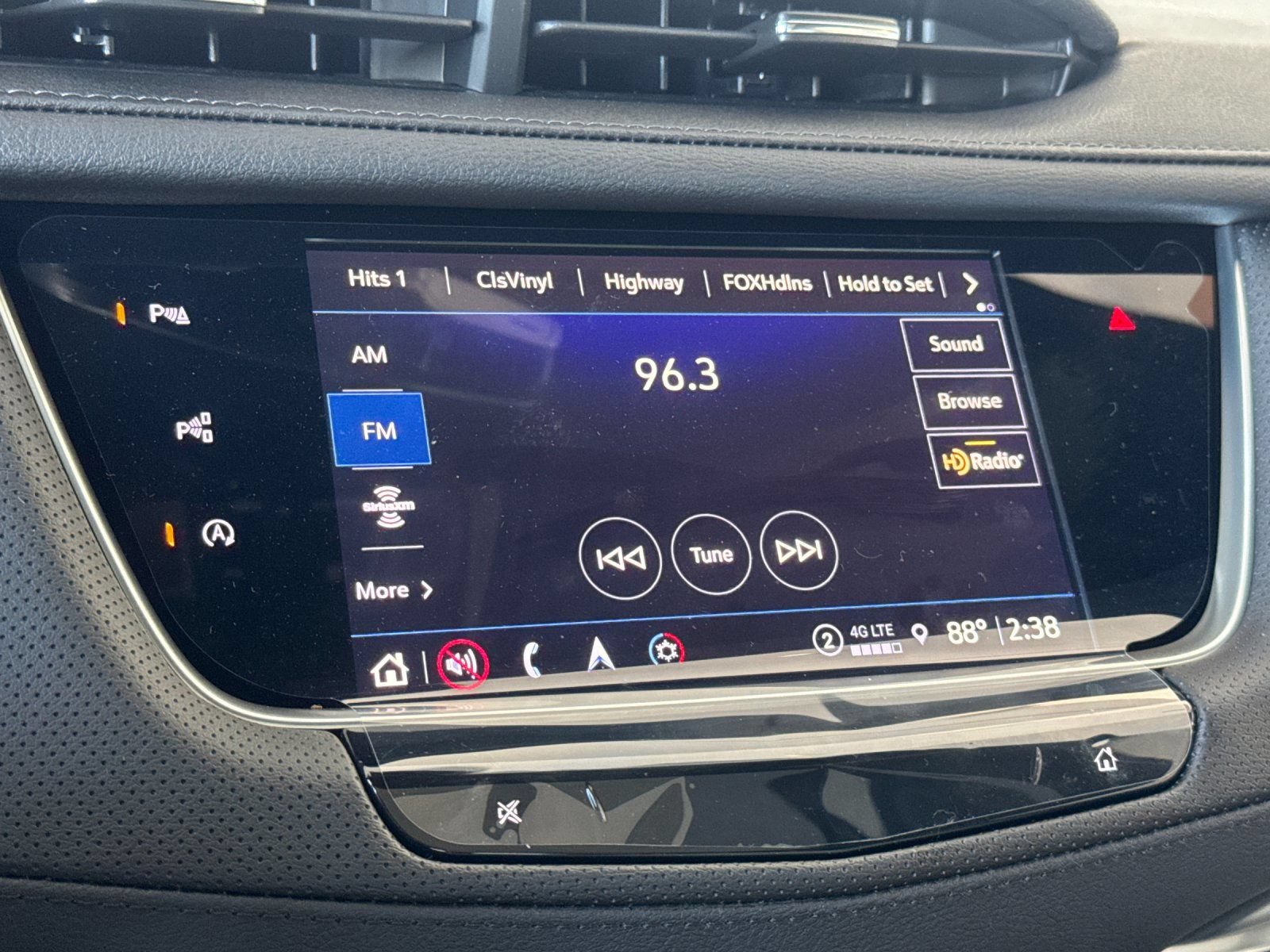 New 2025 Cadillac XT5 Sportv w/ Technology Package AWD/4WD image 17
