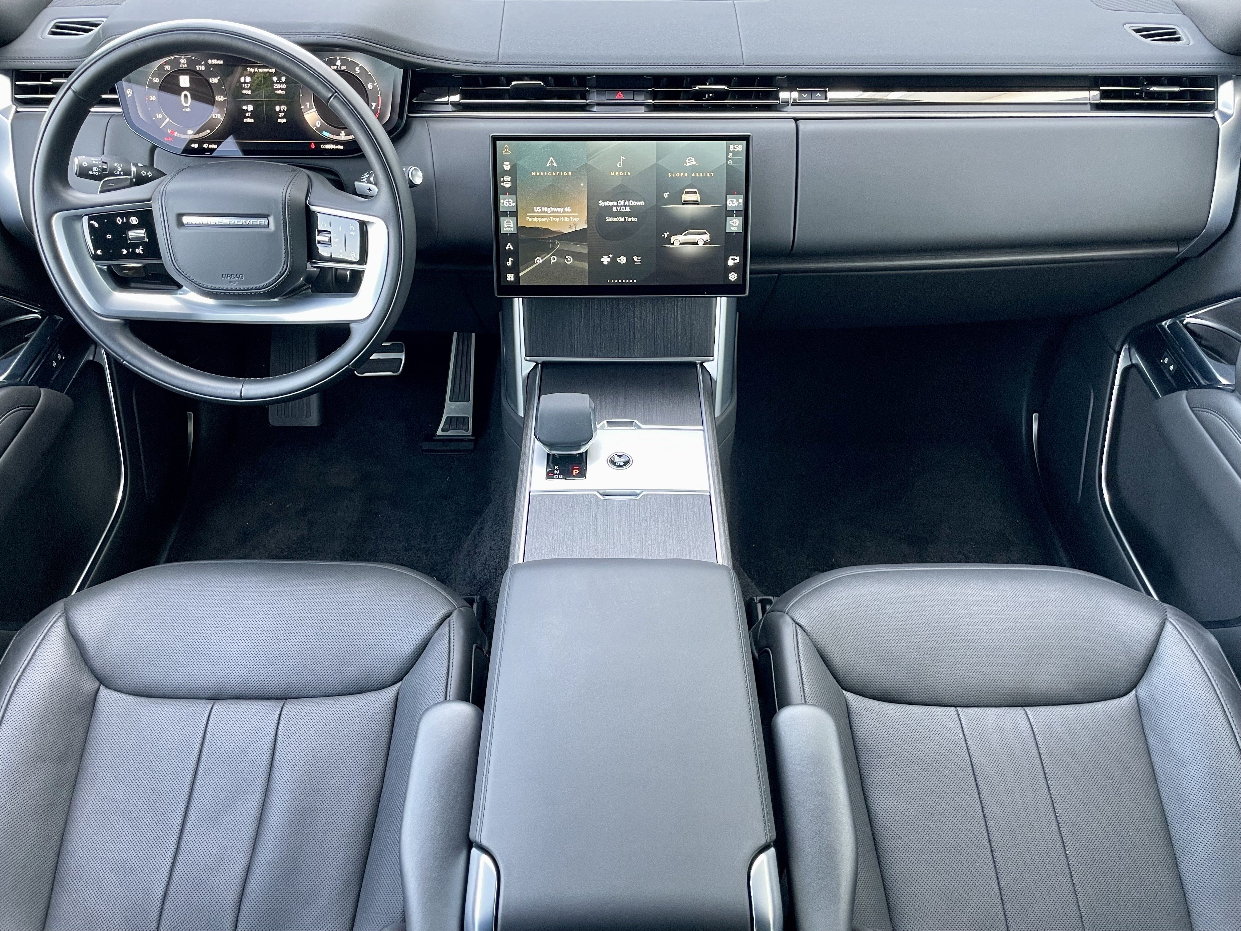 Used 2025 Land Rover Range Rover SE AWD/4WD image 16