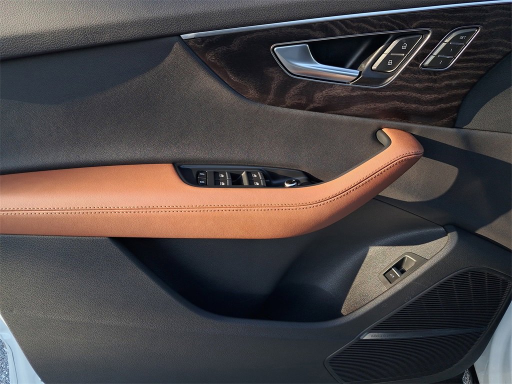 Used 2024 Audi Q7 3.0T Premium Plus w/ Premium Plus Package image 20