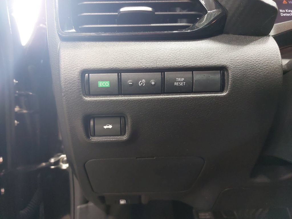 Certified 2025 Nissan Sentra SV FWD image 25