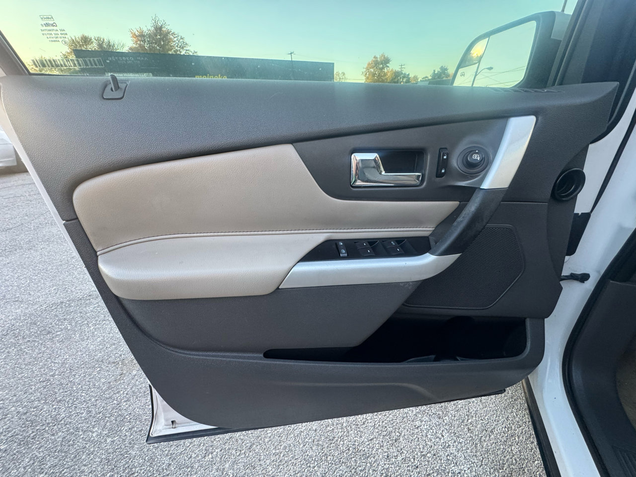 Used 2011 Ford Edge SEL w/ 201A Rapid Spec Order Code image 12