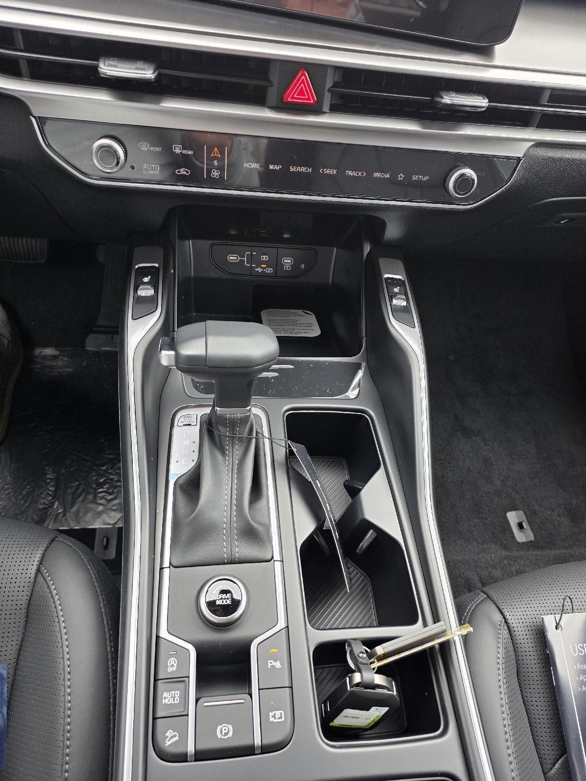 New 2026 Kia Sorento EX w/ EX Premium Package FWD image 18